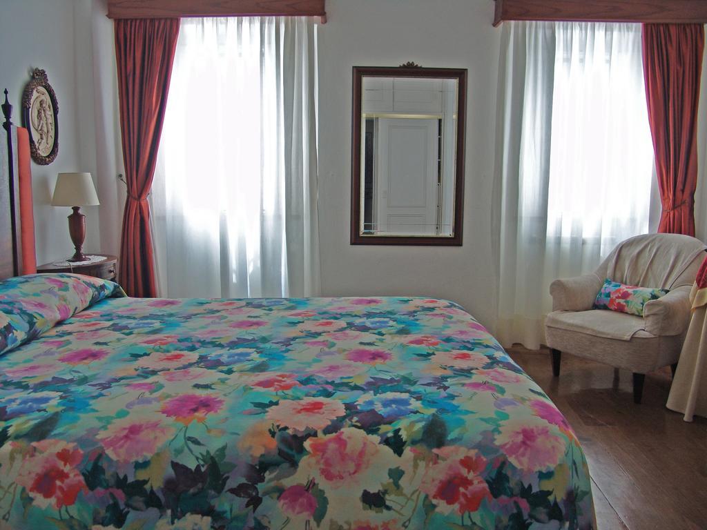 Casa Do Adro Da Igreja Turismo De Habitacao Hotel Вила Нова де Милфонтеш Екстериор снимка